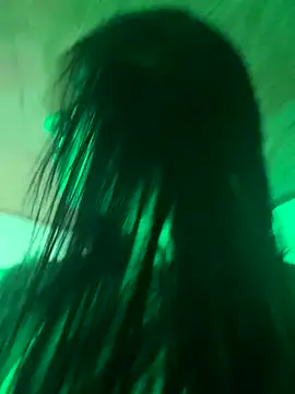 evelyn ch  online show from 10/03/25, 10:50