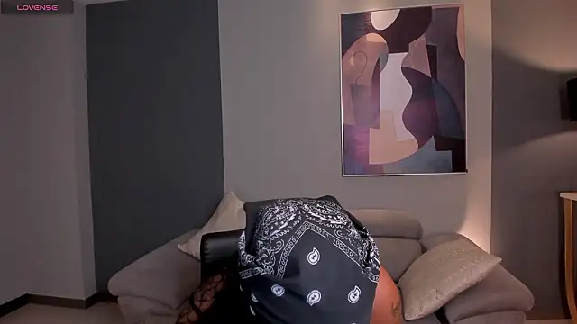 SarahYates online show from 03/22/26, 05:47