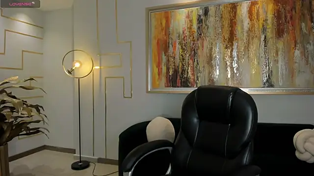 SarahYates online show from 05/30/26, 04:08