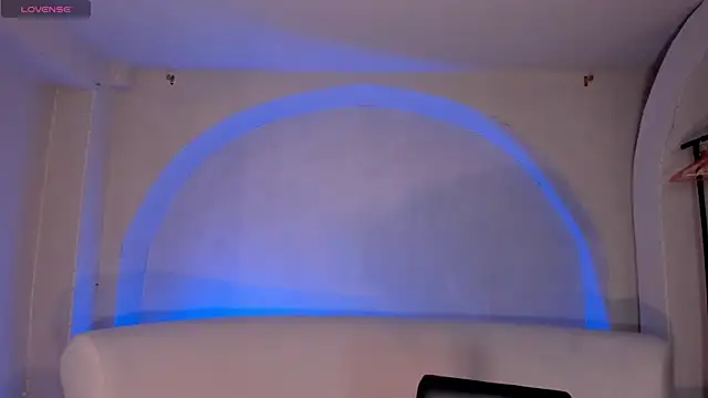 IsabellaMoreau online show from 03/12/26, 07:51