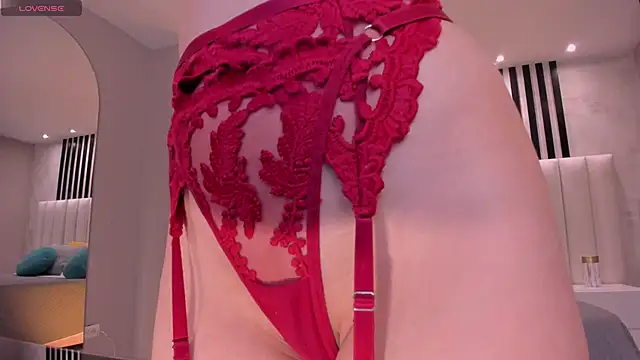 IsabellaMoreau online show from 11/02/25, 05:40