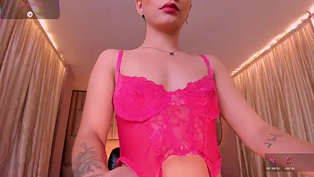 IsabellaMoreau online show from 11/07/25, 07:29