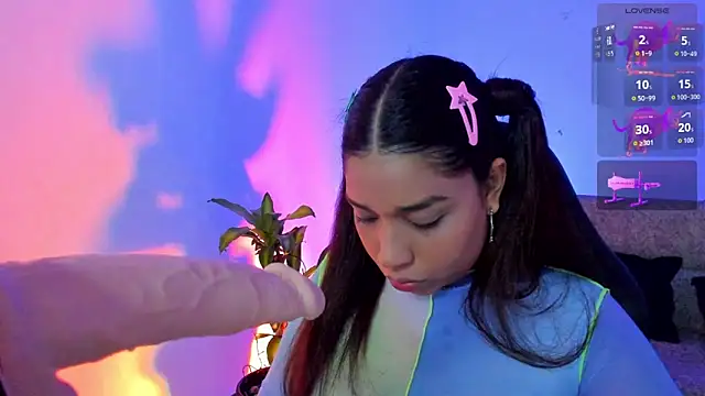 giselle upp online show from 11/12/25, 04:27