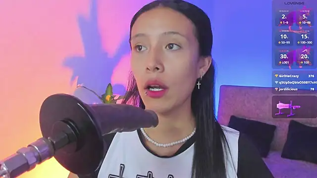 alicemoon   online show from 11/16/25, 10:20