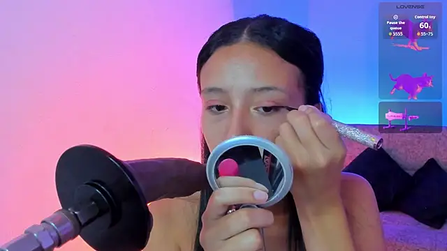 alicemoon   online show from 11/05/25, 10:18