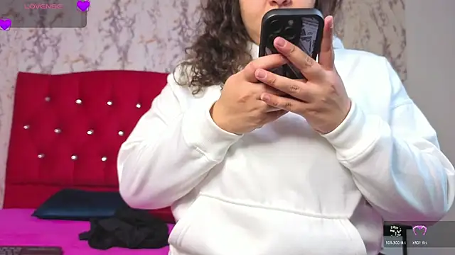 Larissa Antonella online show from 09/28/25, 07:54