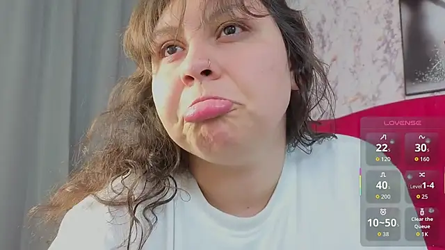 Larissa Antonella online show from 11/10/25, 03:33