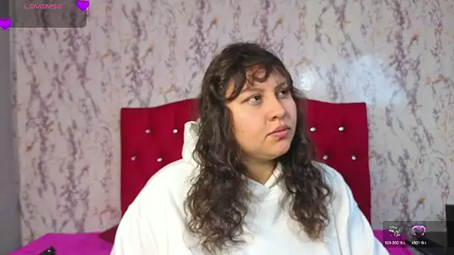 Larissa Antonella online show from 09/30/25, 03:34