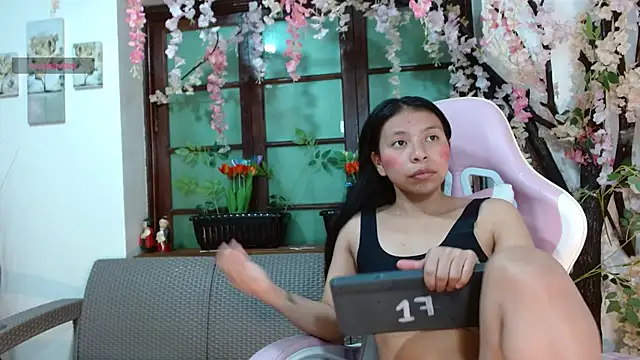 Snapshot of samara_selene chatting on 06/05/26, 03:11 samara selene online show from 06/05/26, 03:11