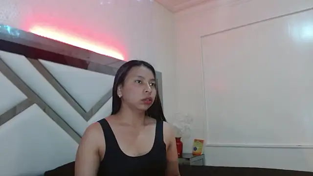 Snapshot of samara_selene chatting on 10/04/25, 07:04 samara selene online show from 10/04/25, 07:04