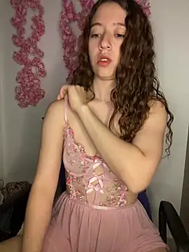 Snapshot of -rosi chatting on 06/21/26, 01:11 -rosi online show from 06/21/26, 01:11