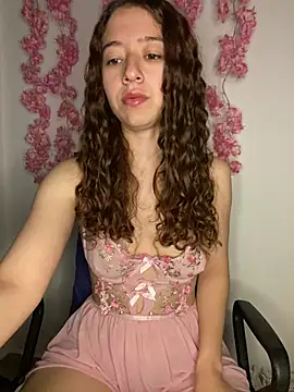 Snapshot of -rosi chatting on 04/12/26, 01:42 -rosi online show from 04/12/26, 01:42