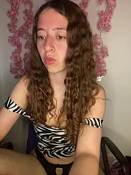 Snapshot of -rosi chatting on 04/19/26, 02:12 -rosi online show from 04/19/26, 02:12
