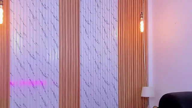 thomas walker0 online show from 10/25/25, 11:31