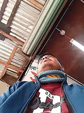 CatchingBouquet online show from 01/18/26, 04:05