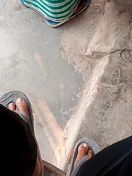 CatchingBouquet online show from 12/04/25, 01:59