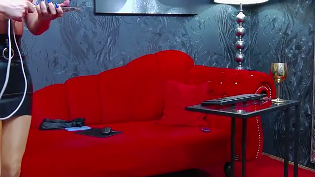 MistressWanda online show from 04/02/26, 08:37