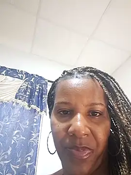 Snapshot of VikysDavis chatting on 02/27/26, 10:31 VikysDavis online show from 02/27/26, 10:31