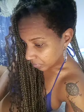 Snapshot of VikysDavis chatting on 02/07/26, 07:33 VikysDavis online show from 02/07/26, 07:33