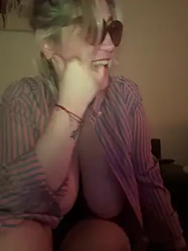 Granlady7 online show from 04/13/26, 09:24