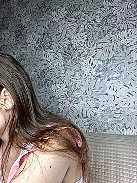 Olivia OliV online show from 04/22/26, 01:12