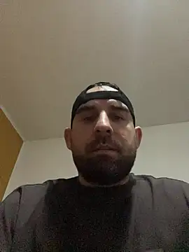 Snapshot of Shots_of_sperm chatting on 10/23/25, 09:35 Shots of sperm online show from 10/23/25, 09:35