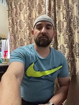 Snapshot of Shots_of_sperm chatting on 11/29/25, 10:26 Shots of sperm online show from 11/29/25, 10:26