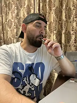 Snapshot of Shots_of_sperm chatting on 11/13/25, 09:40 Shots of sperm online show from 11/13/25, 09:40