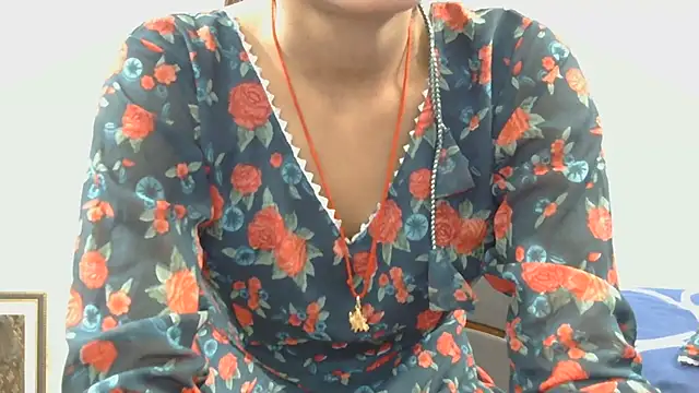 Snapshot of Aarti_misty71 chatting on 10/13/25, 04:47 Aarti misty71 online show from 10/13/25, 04:47