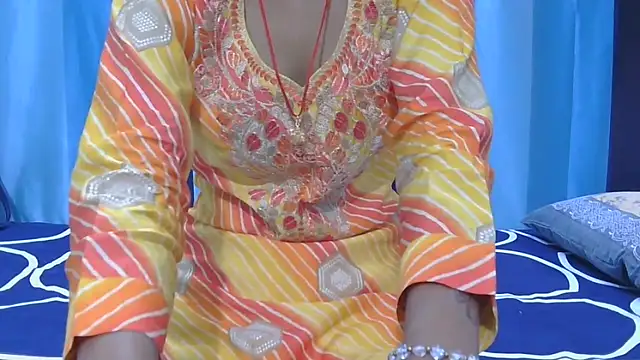 Aarti misty71 online show from 11/03/25, 05:23