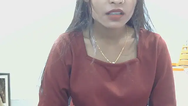 Snapshot of Aarti_misty71 chatting on 06/26/26, 05:35 Aarti misty71 online show from 06/26/26, 05:35
