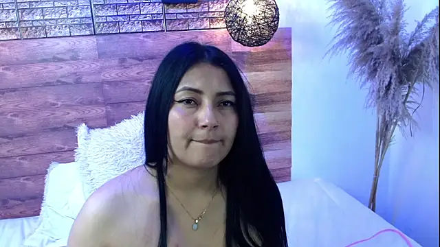 Snapshot of mafe_velezzz chatting on 09/24/25, 12:33 mafe velezzz online show from 09/24/25, 12:33