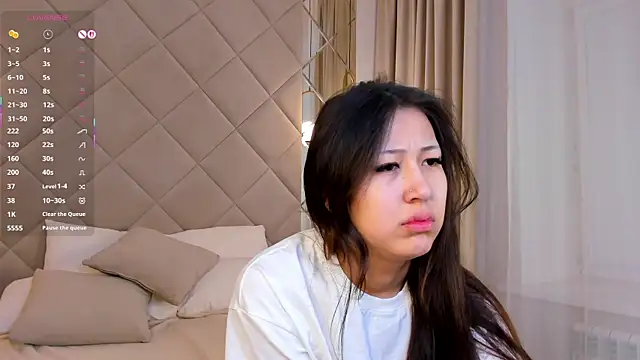 Nelly Kimm online show from 11/09/25, 01:20