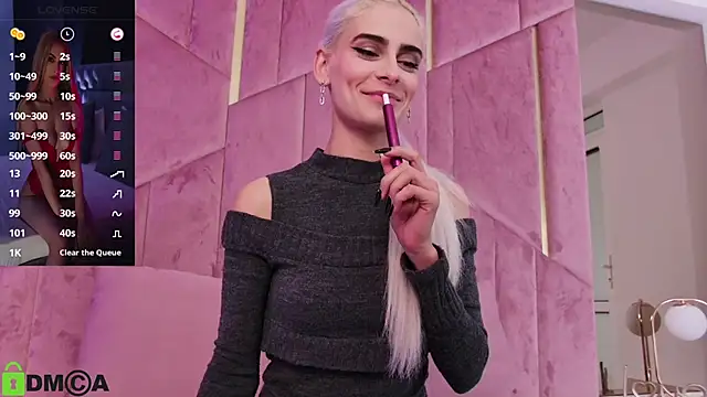 SelenaDaze online show from 10/24/25, 05:06