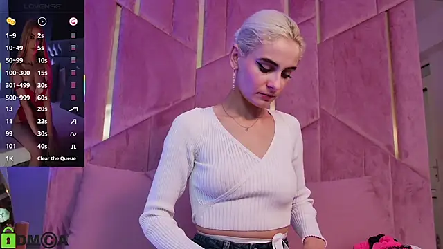 SelenaDaze online show from 11/04/25, 04:38