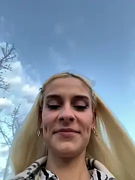 SelenaDaze online show from 04/14/26, 03:55