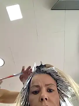 Snapshot of pirulera chatting on 09/24/25, 02:34 pirulera online show from 09/24/25, 02:34