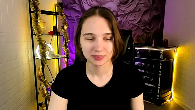 TessaMill online show from 12/03/25, 09:20