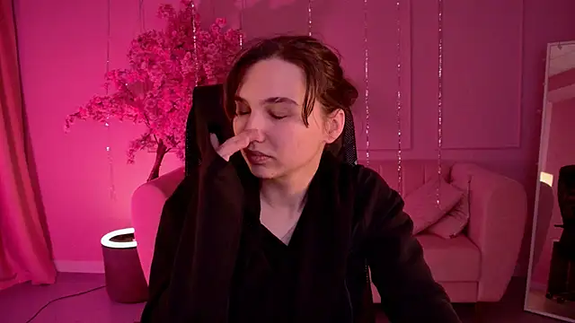 TessaMill online show from 03/24/26, 05:51