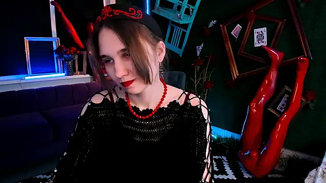 TessaMill online show from 11/15/25, 09:02