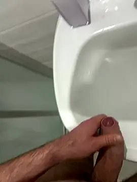 geraldoo007 online show from 12/17/25, 01:32