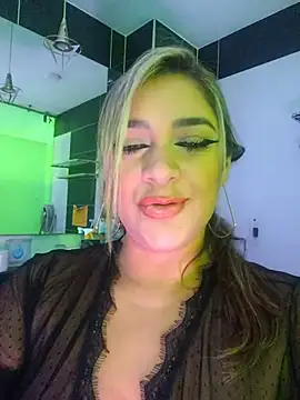 NicoleDiior online show from 05/22/26, 03:21