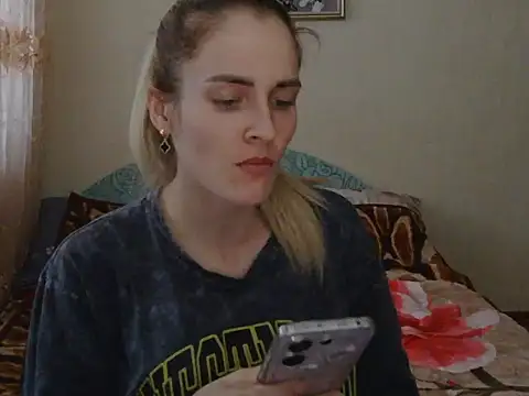 JayeTyler online show from 12/18/25, 07:46