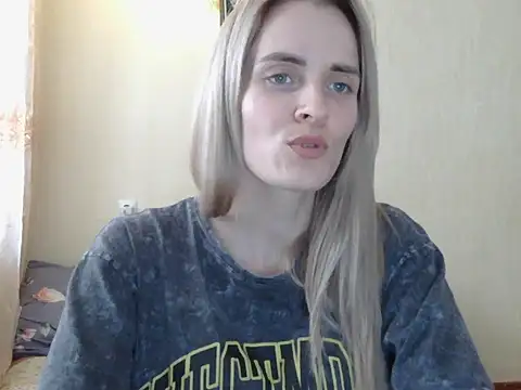 JayeTyler online show from 12/22/25, 09:20