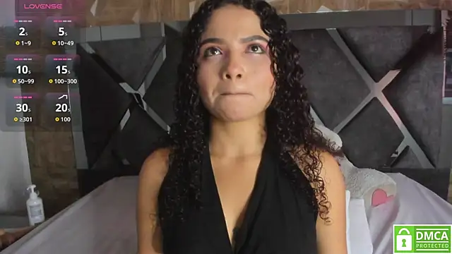 Snapshot of Michell_evans chatting on 09/22/25, 11:38 Michell evans online show from 09/22/25, 11:38