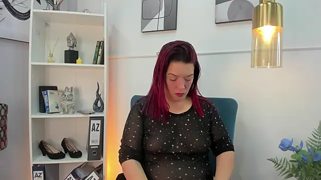 Snapshot of VeronicaBlake chatting on 05/20/26, 12:57 VeronicaBlake online show from 05/20/26, 12:57
