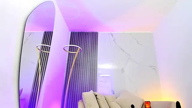 kiaratentation online show from 09/23/25, 07:43