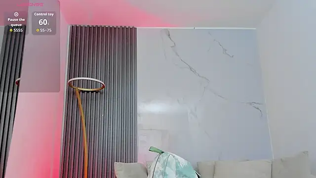 kiaratentation online show from 10/18/25, 07:27