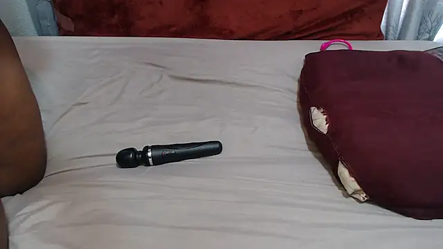 WEPUSSY23XX online show from 12/15/25, 08:31