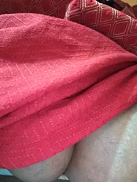 Dassing strip couple online show from 04/19/26, 08:26